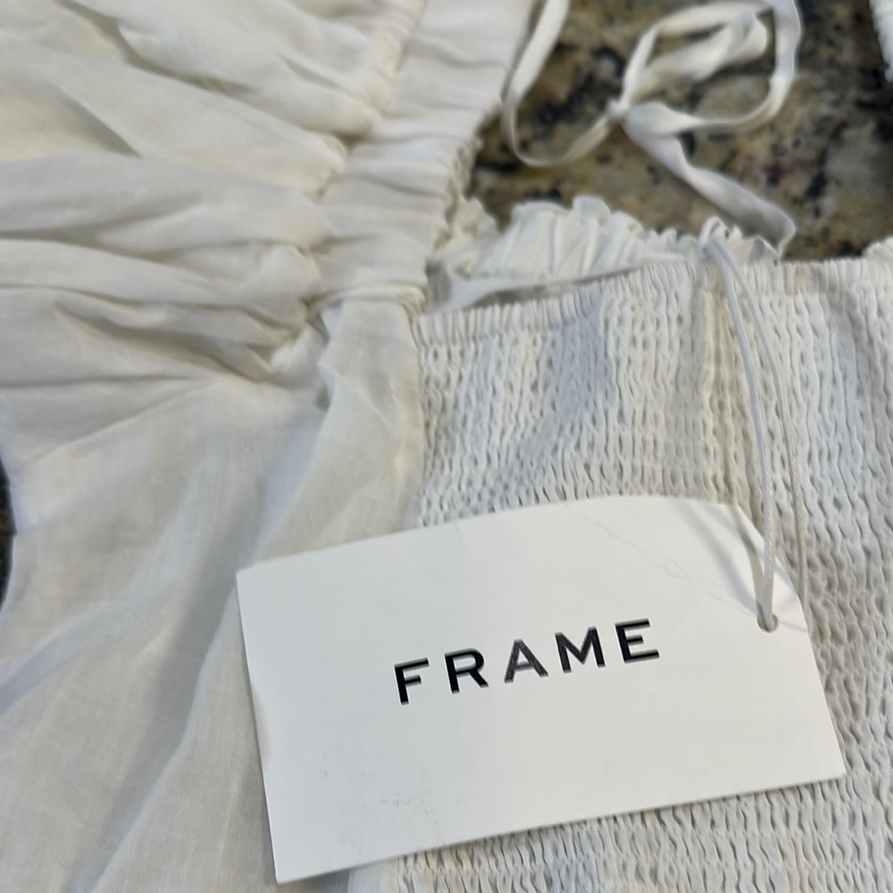Frame Denim White Puff Sleeve Blouse perfect for summer - Picture 5 of 5